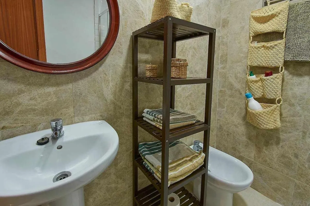 Where You Want To Be Acogedor Piso En El Centro Malaga 0*,